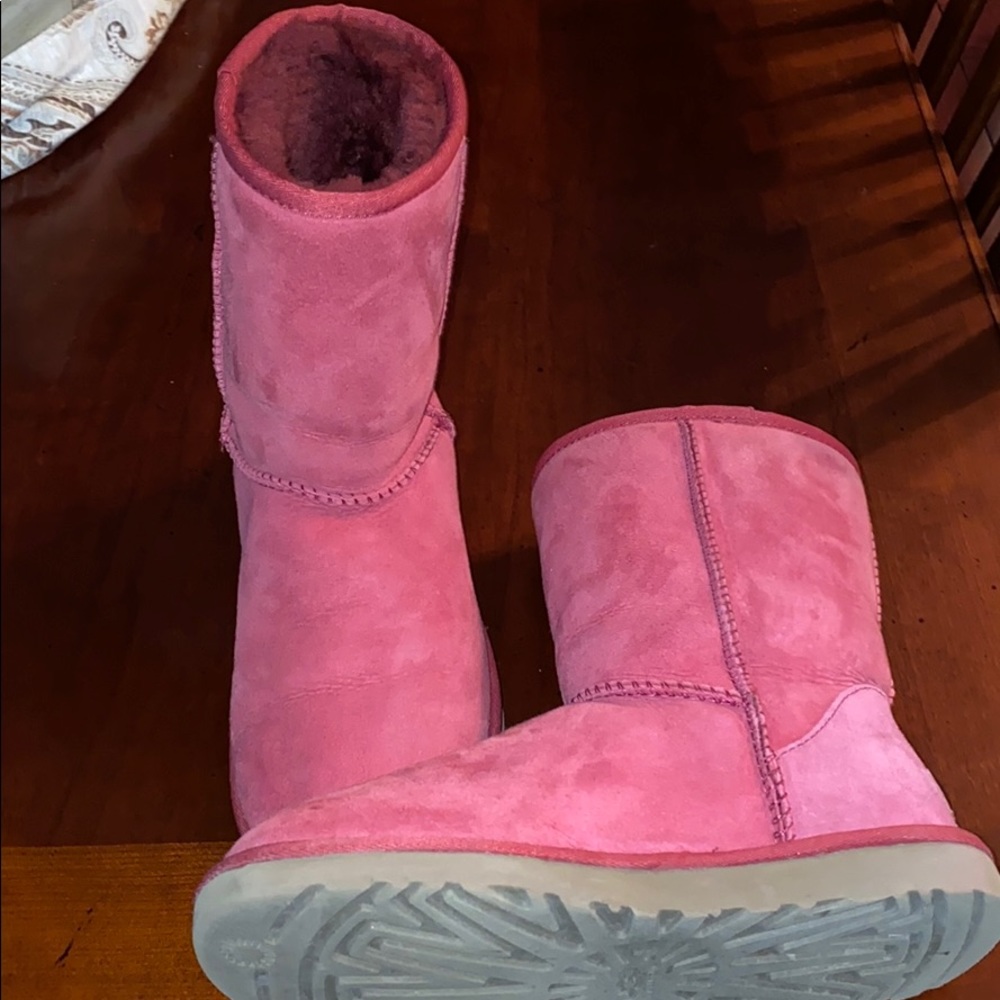 Classic Fuschia Uggs